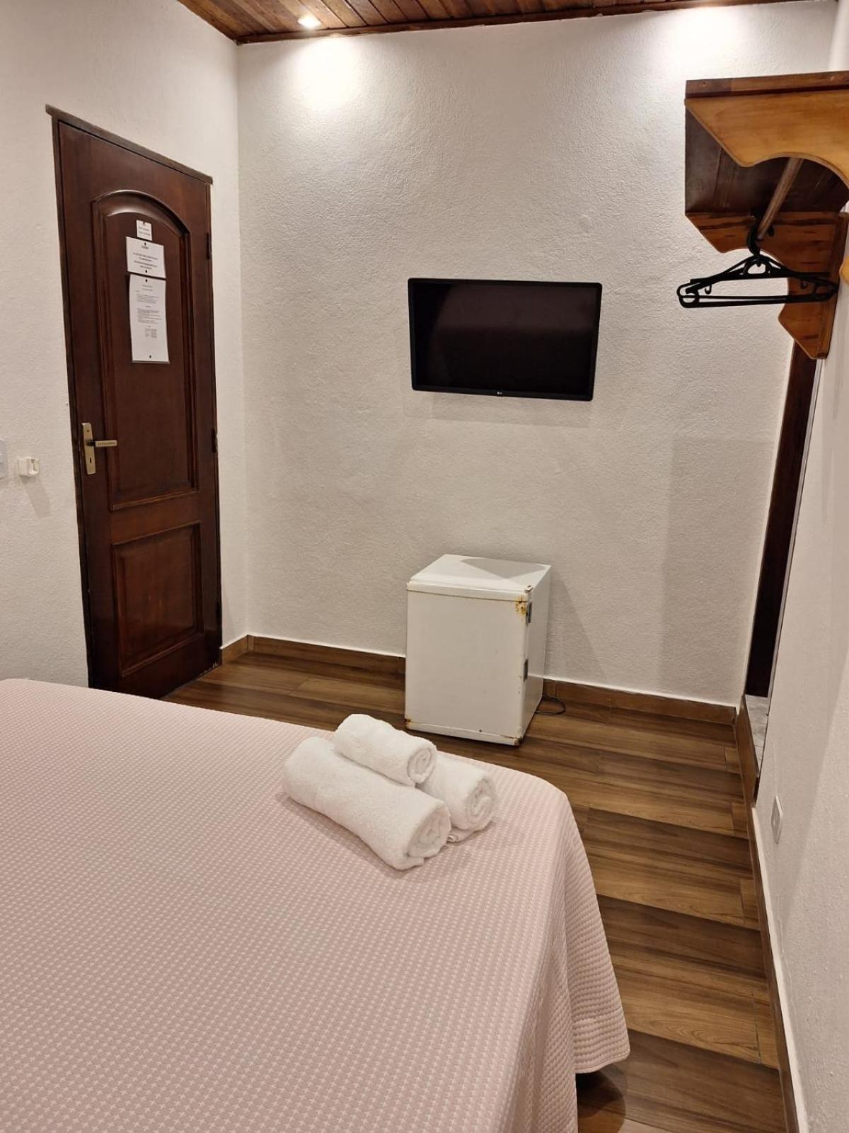 Small Double Room,1535595799:JPEG